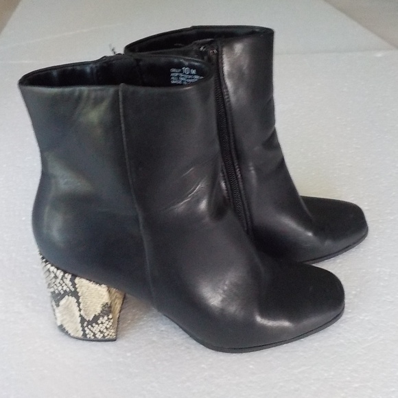Andrew Geller Black Ankle Boots - Picture 5 of 10